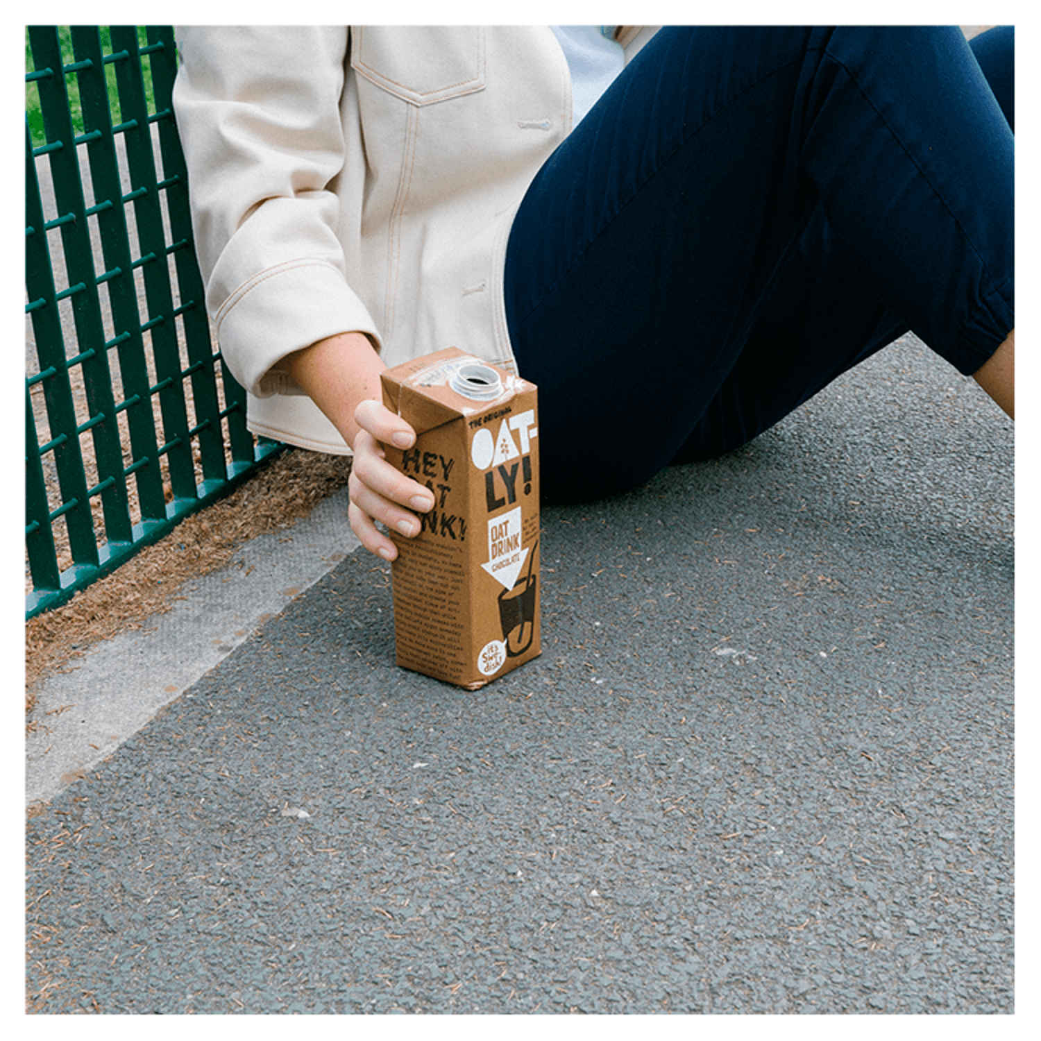 Oatly! Oat Drink Chocolate 1L - UK Food & Drink - 7394376614552