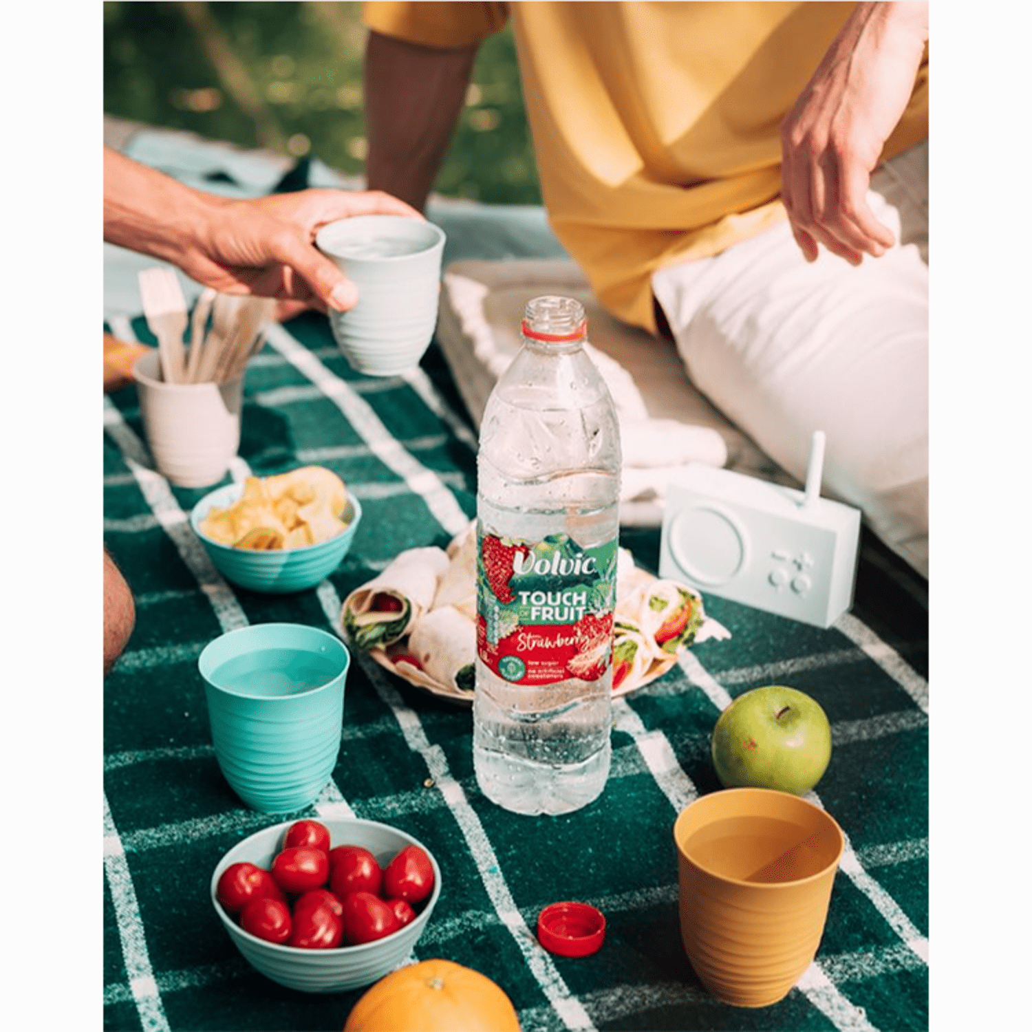 Volvic Touch of Summer Fruits 500ml - UK Food & Drink - 3057640407253